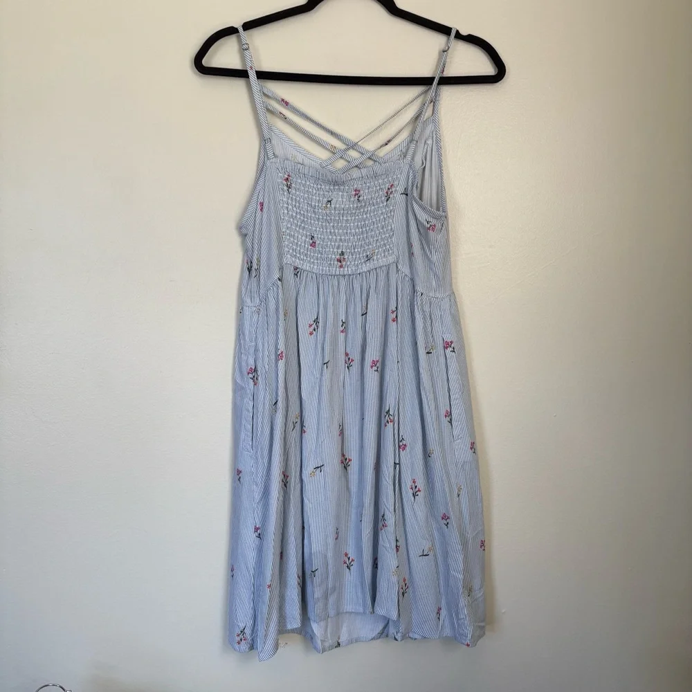 SO Blue Striped Floral Midi Dress Size Large - Picture 8 of 11